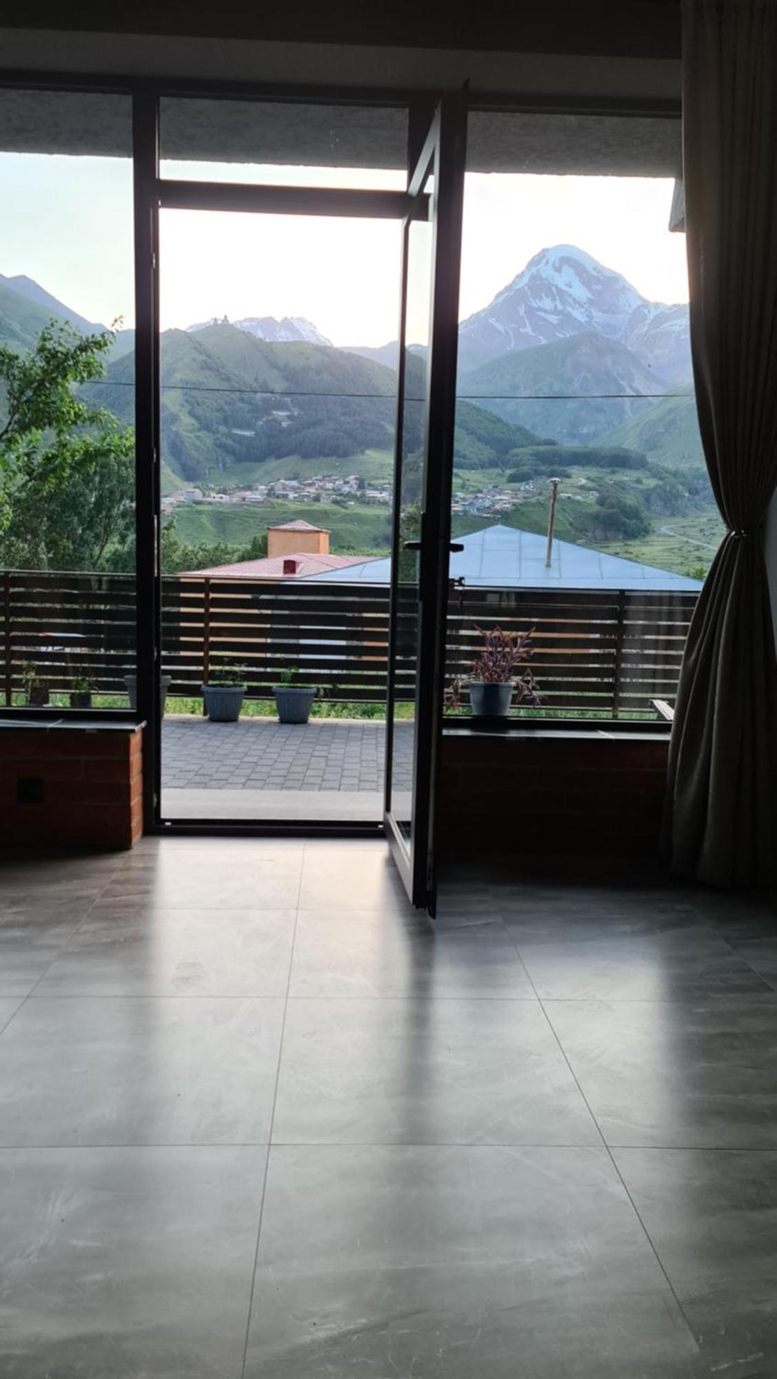 Best View Kazbegi Ngoại thất bức ảnh